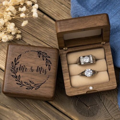 Fikraweli - luxury wood ring box providings to jewelleries